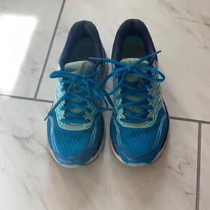 Light used ASICS. Great for running.